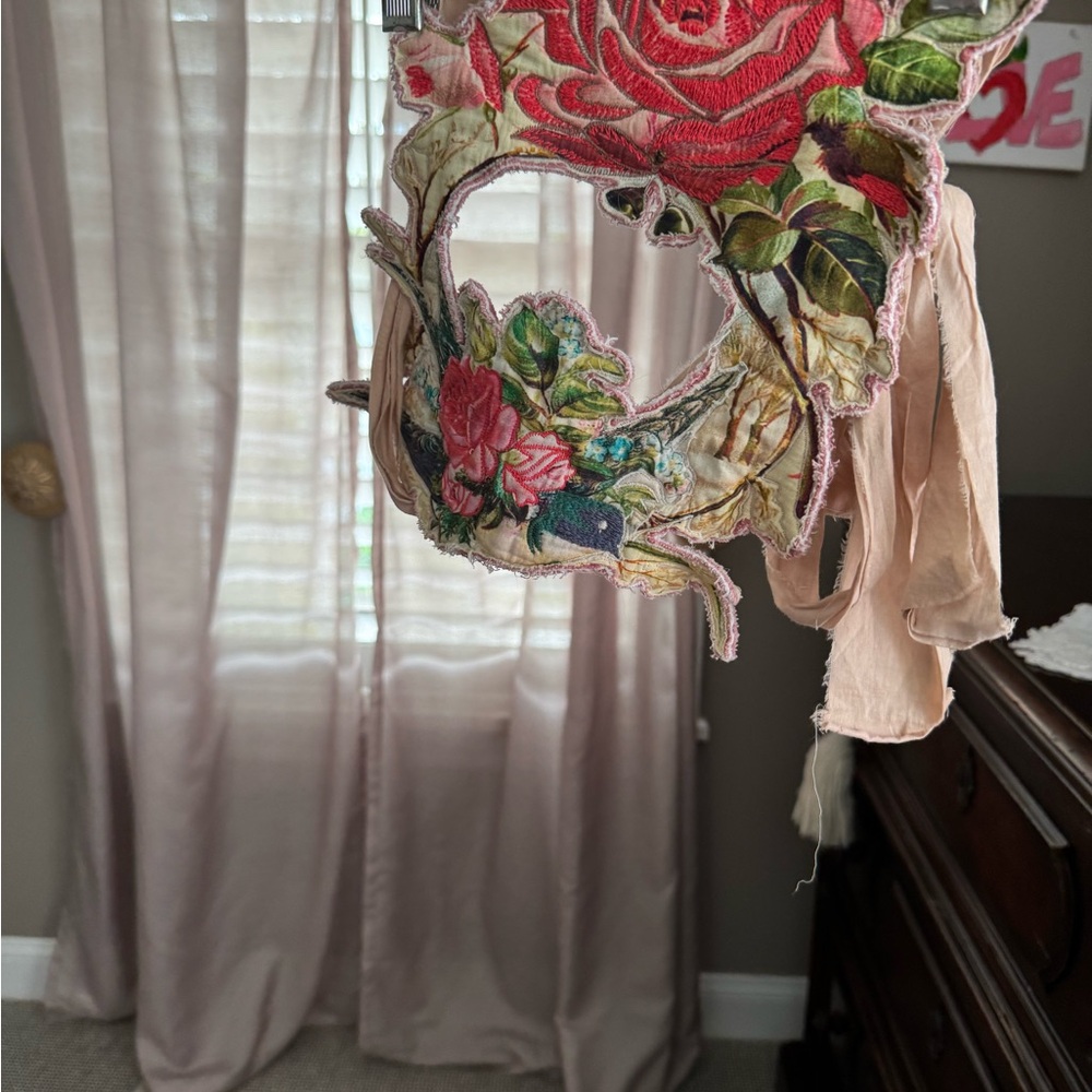 Magnolia Pearl Floral Embroidered Belt - Red and Green